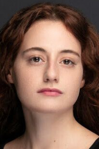 Назлы Булум