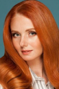 Лена Катина