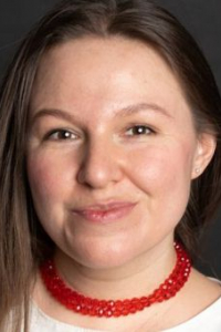 Илона Плясова