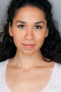 Амани Старнс