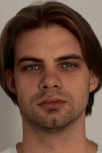 Владислав Мезенин