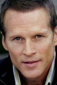 Дэниел Тостенсон