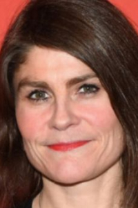 Исолд Уггадоттир