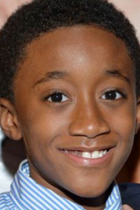 Траварис Спирс