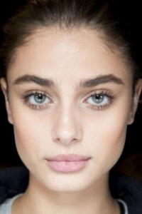 Тейлор Мари Хилл