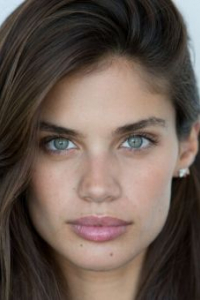 Сара Сампайо