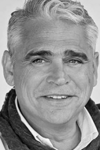 Толга Саваджи