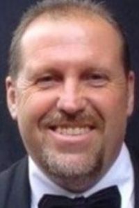 Эрик Ларсен