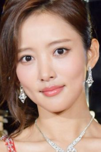 Нацуна Ватанабэ