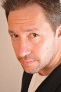 Тони Ли Грац