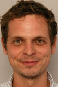 Микал Ховланд