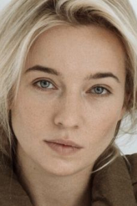 Полина Леонова