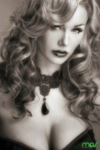 Стэйси Диксон