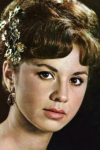 Лионелла Пырьева