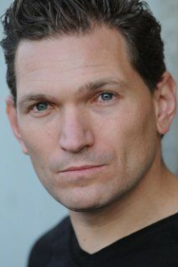 Митч Костаназа