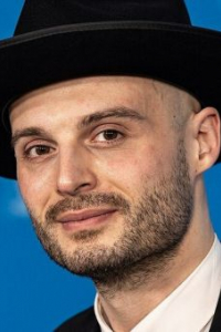 Тильман Сингер