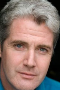 Брюс Динсмор