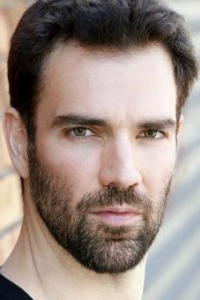 Оливер Мортон