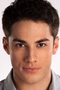 Майкл Тревино