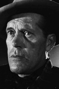 Чет Бранденбург