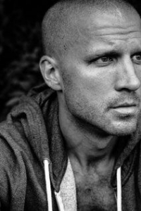 Пэрис Стангл