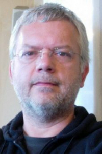 Расит Челикезер