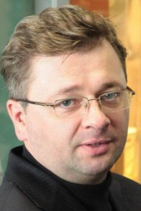 Виталий Отинов