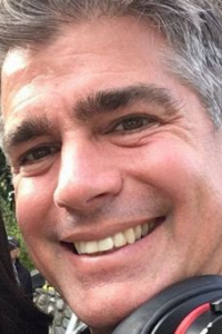 Лони Перистер