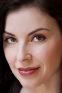 Ариана Ракл