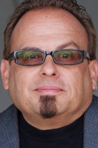 Артуро Джил