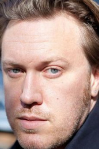 Николас Офчарек