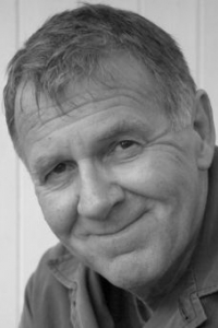 Том Уилкинсон