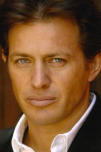 Костас Мэндилор