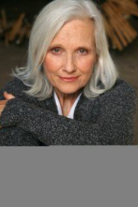 Салли МакДагалд Хукс