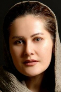 Сахра Карими