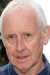 Гиллис МакКиннон