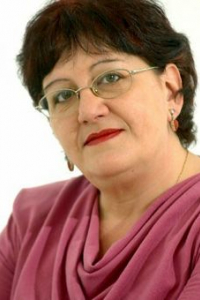 Элена Дуэньяс