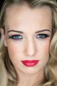 Элли Маршалл