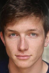 Энгус Ховард