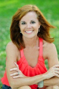 Мэг Лахарес