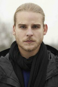 Бретт Маршалл