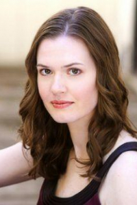 Джина Александр