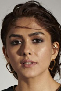 Мрунал Тхакур