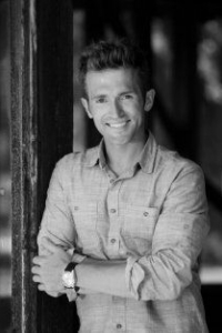 Джастен Джонс