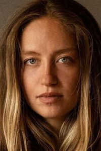 Линда Табагари