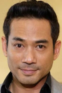 Тхирапхат Сайакул