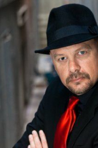 Джон Дж. Пистон