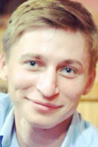 Роман Гусев