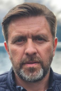 Владислав Николаев