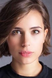 Полина Ястребова